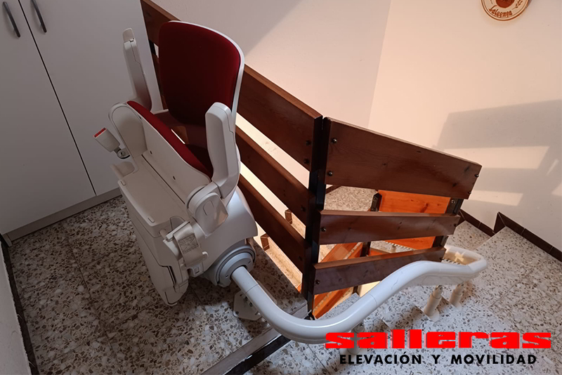 Así mejoramos la vida de uno de nuestros clientes de Laluenga – Instalación de Silla Salvaescaleras