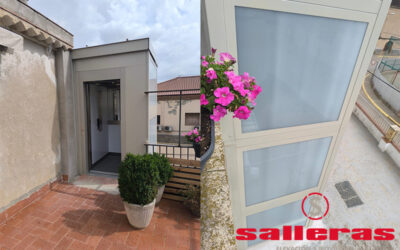 Instalación de un elevador unifamiliar en exterior para un vecino de El Poal