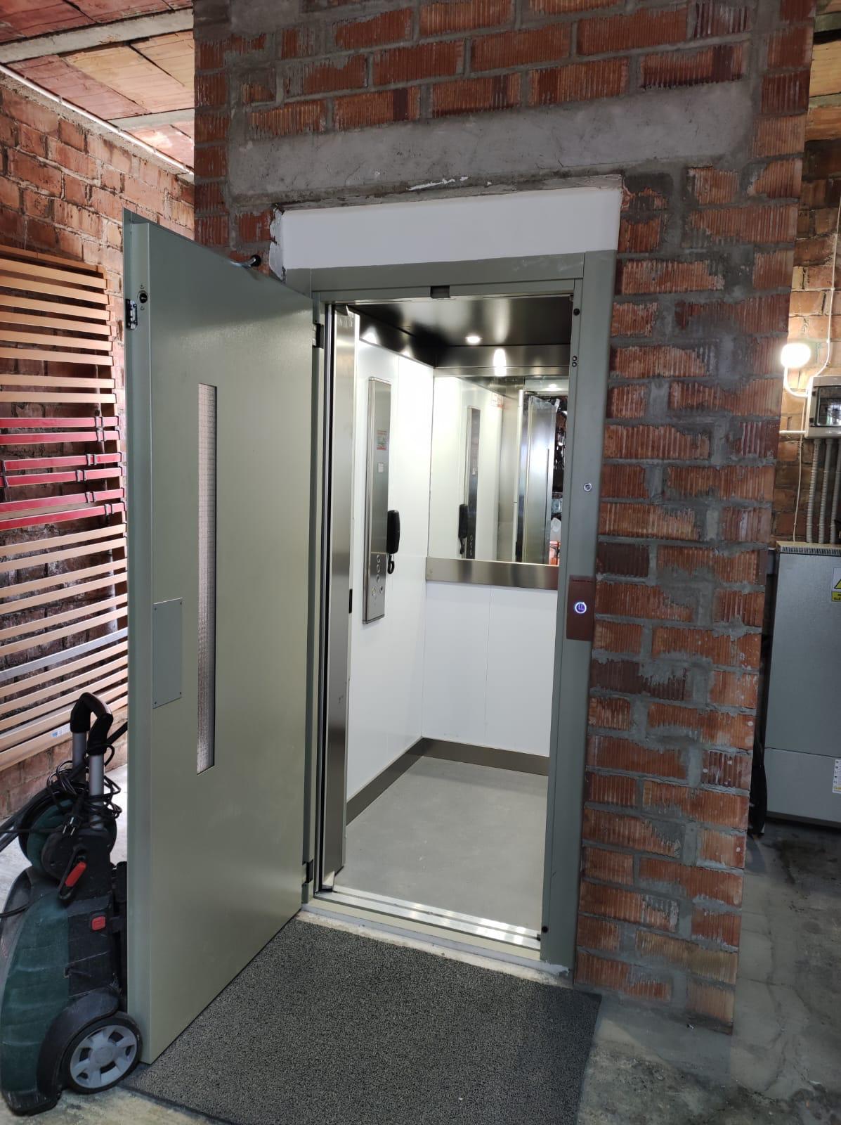 fa0ed4ec-5401-447c-ba36-2694c2f61d2e